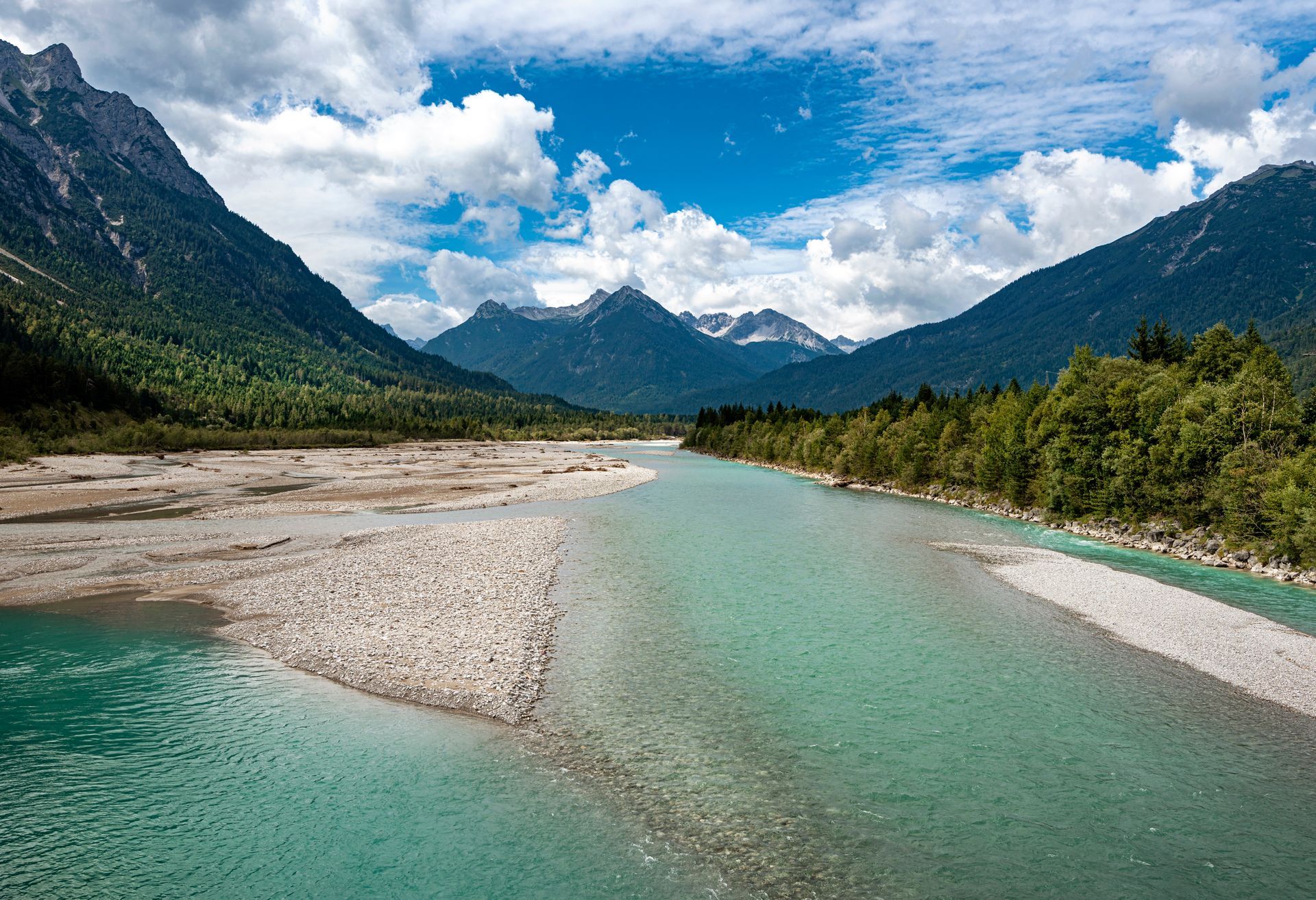 Der Fluss Lech in Reutte, Tirol