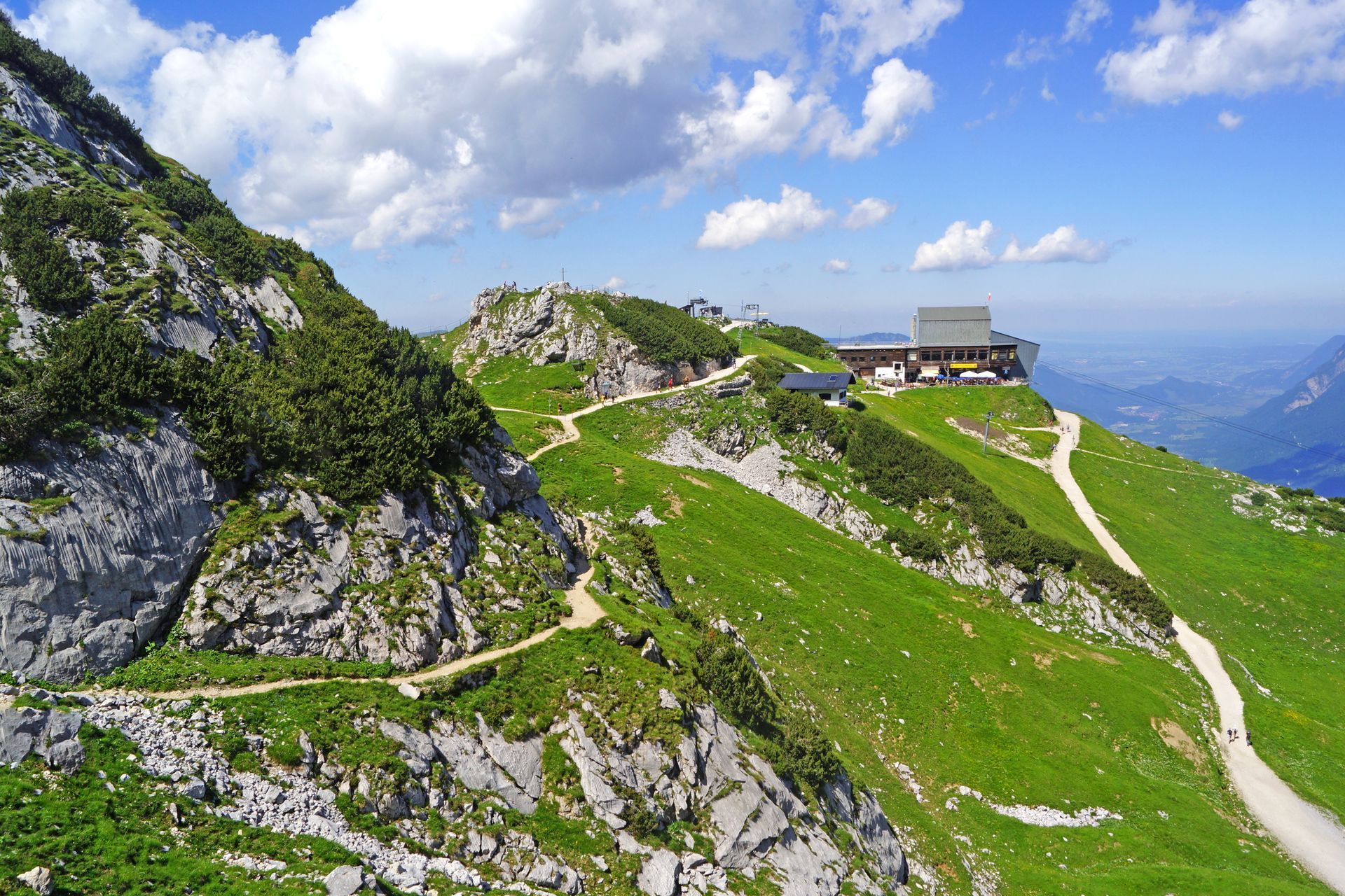 OSTERFELDKOPF ( 2057 Meter ) - a.Fuße der Alspitze - Bayern 