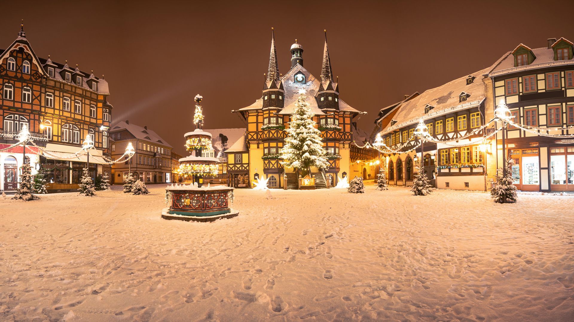 Panorama Wernigerode Weihnachtsmarkt Winter mit Schnee